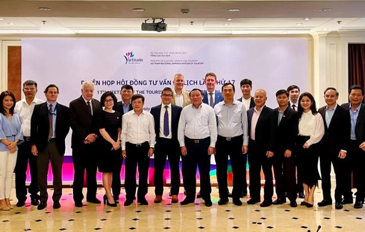 Thị trường nội địa là điểm tựa để phát triển du lịch bền vững - Anh 2