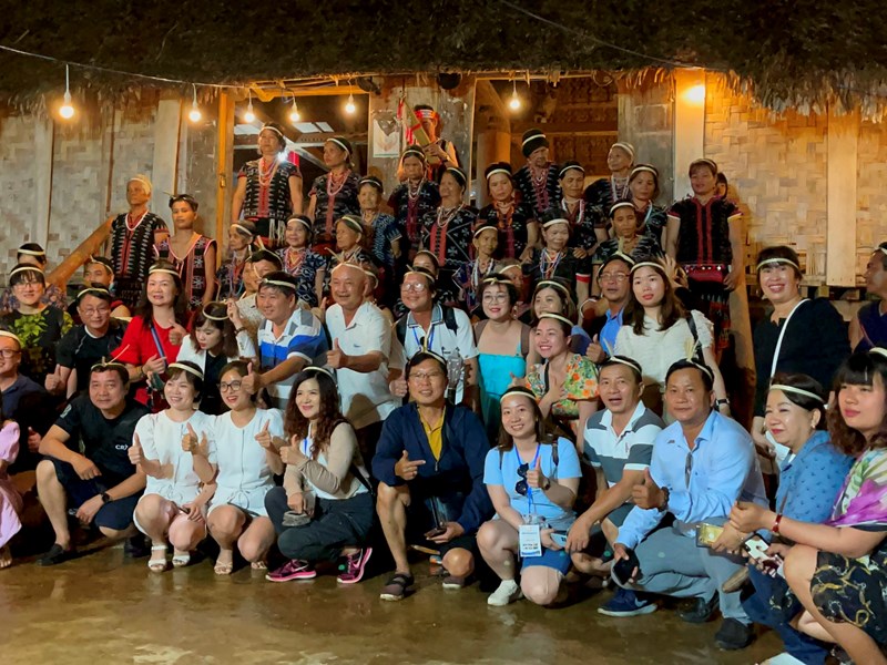 Thị trường nội địa là điểm tựa để phát triển du lịch bền vững - Anh 3