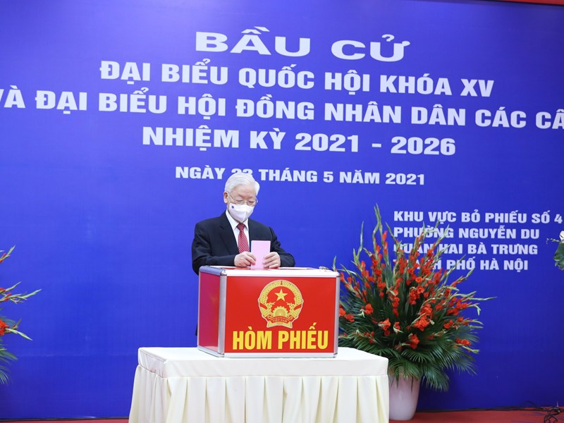 Tưng bừng Ngày hội non sông - Anh 1