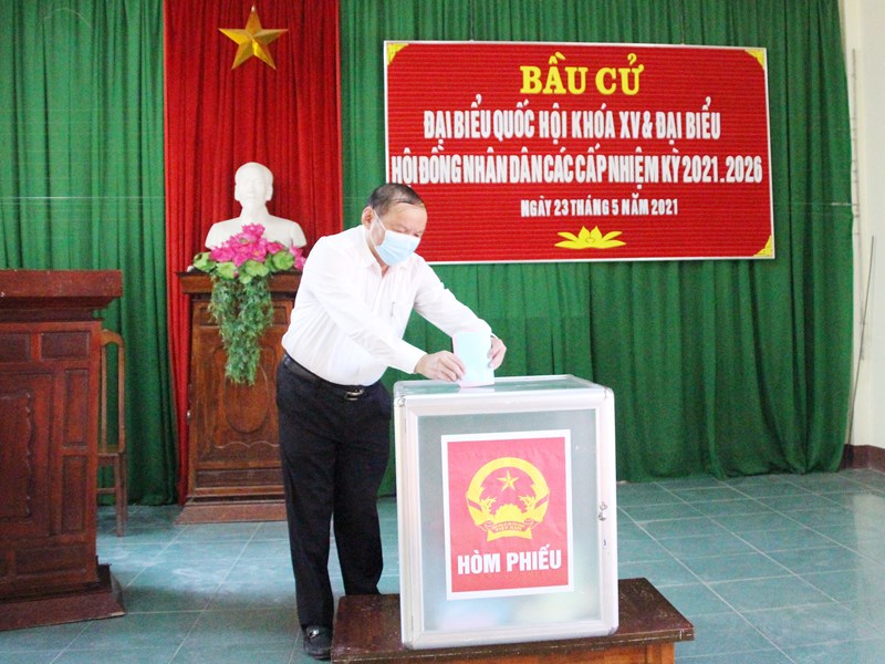 Tưng bừng Ngày hội non sông - Anh 8