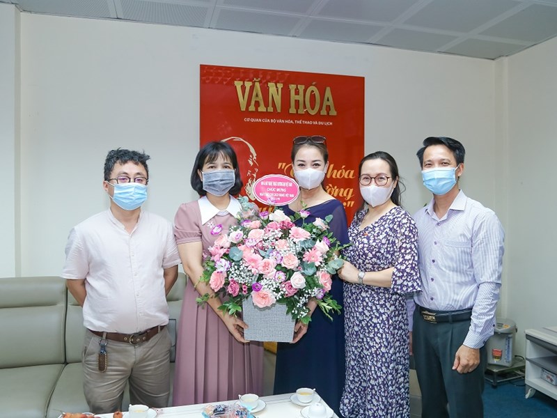 Các cơ quan, đơn vị chúc mừng Báo Văn Hóa nhân Ngày 21.6 - Anh 3