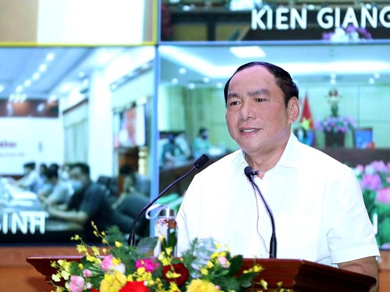 Góp ý dự thảo Chiến lược phát triển văn hóa Việt Nam đến năm 2030 và Chương trình hành động phát triển du lịch: Tạo đòn bẩy cho sự phát triển - Anh 2