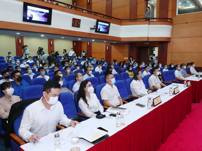 Bộ trưởng Nguyễn Văn Hùng: Hãy nhóm lên ngọn lửa hồng từ trái tim những người làm Văn hoá - Anh 4