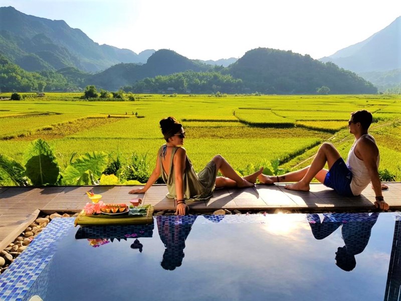 Còn nhiều vướng mắc để du lịch trở thành ngành kinh tế mũi nhọn - Anh 3