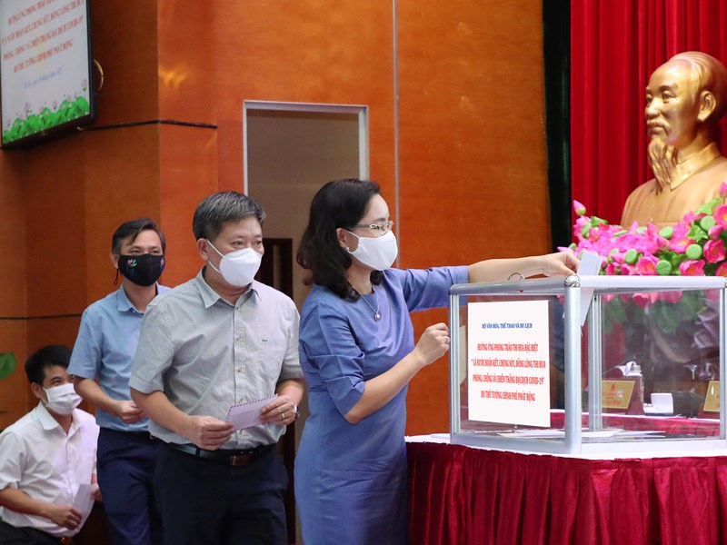 Bộ VHTTDL: Hưởng ứng phong trào thi đua đặc biệt “Cả nước đoàn kết, chung sức, đồng lòng thi đua, phòng, chống và chiến thắng đại dịch Covid-19” - Anh 5