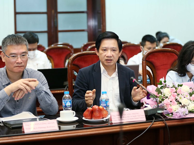 Bộ VHTTDL đang gấp rút xây dựng hướng dẫn du lịch thích ứng an toàn để triển khai thống nhất trên toàn quốc - Anh 9