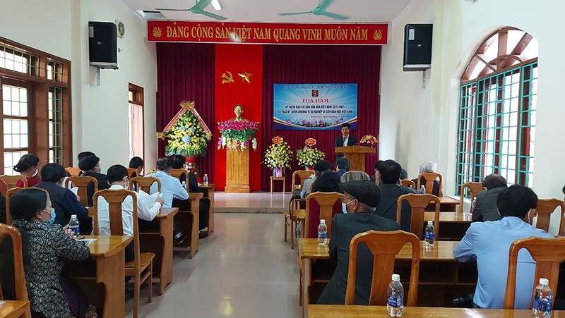 Quảng Bình: Tôn vinh những cá nhân nỗ lực bảo tồn các giá trị di sản văn hóa - Anh 1