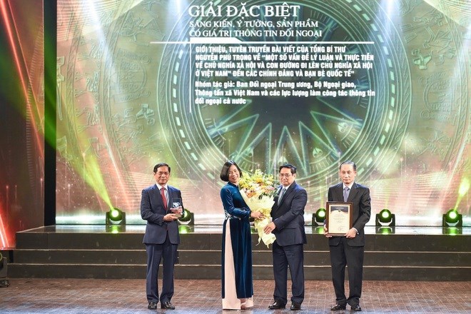 Thủ tướng: Thông tin đối ngoại có nhiệm vụ biến văn hóa thành nguồn lực để gia tăng “sức mạnh mềm” - Anh 2