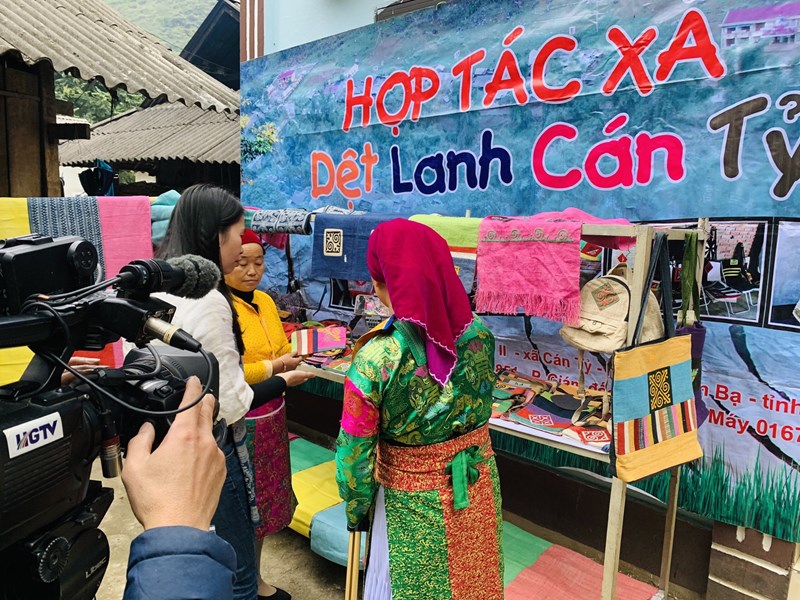 Tour online trải nghiệm ẩm thực và làng nghề truyền thống Hà Giang - Anh 2