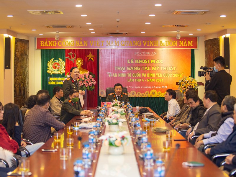 Khai mạc Trại sáng tác Mỹ thuật: Vì an ninh Tổ quốc và bình yên cuộc sống - Anh 1