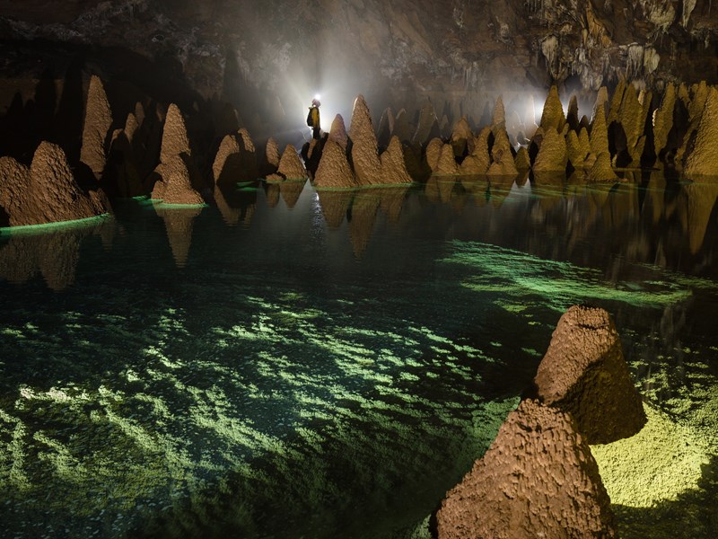 Phong Nha – Kẻ Bàng là 1 trong 39 điểm đến nổi bật nhất thế giới trong năm 2022 - Anh 1