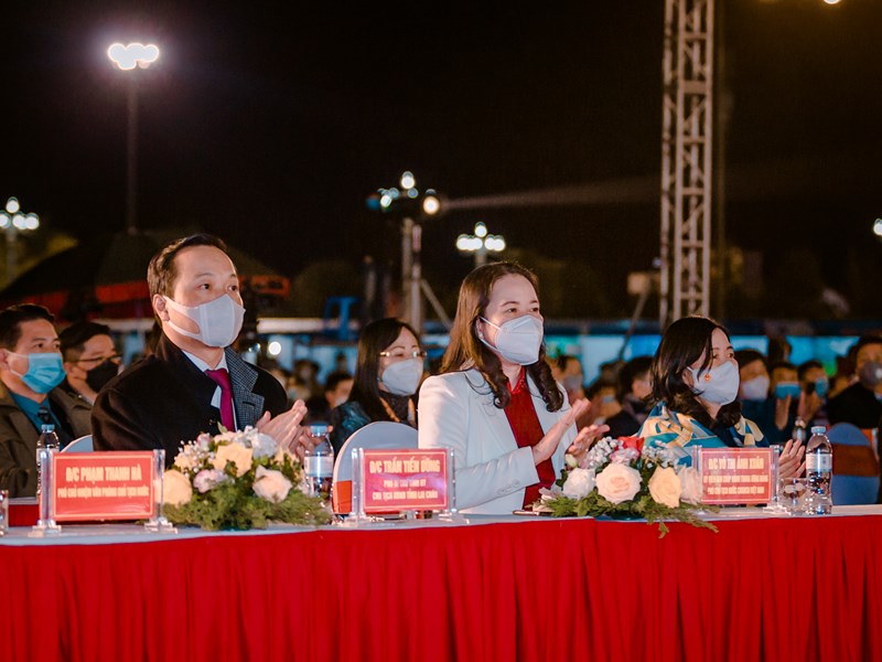 Khai mạc Ngày Hội văn hóa dân tộc Mông lần III năm 2021: Tôn vinh văn hóa của một dân tộc giàu truyền thống - Anh 1