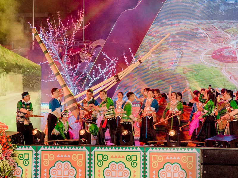 Khai mạc Ngày Hội văn hóa dân tộc Mông lần III năm 2021: Tôn vinh văn hóa của một dân tộc giàu truyền thống - Anh 11