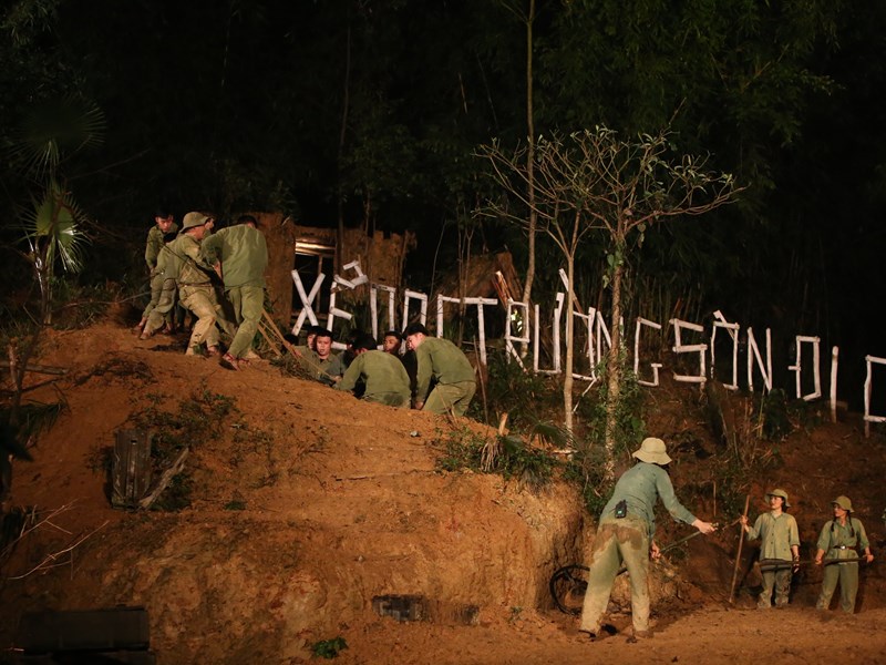 Chương trình nghệ thuật thực cảnh “Khúc tráng ca Khe Thui” - Anh 1
