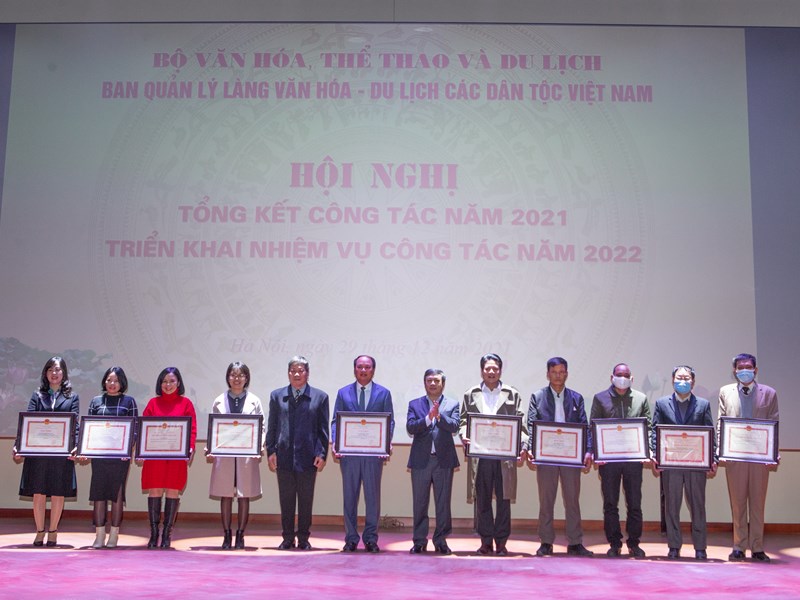 Làng Văn hoá - Du lịch các dân tộc Việt Nam cần nâng cao chất lượng dịch vụ để thu hút du khách - Anh 4