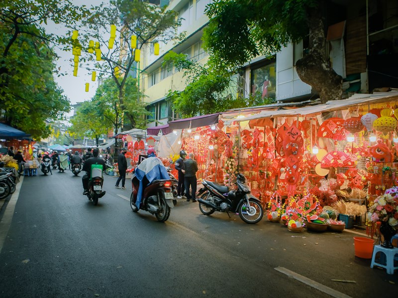 Chợ hoa xuân Hàng Lược vắng khách trong ngày đầu mở bán - Anh 5