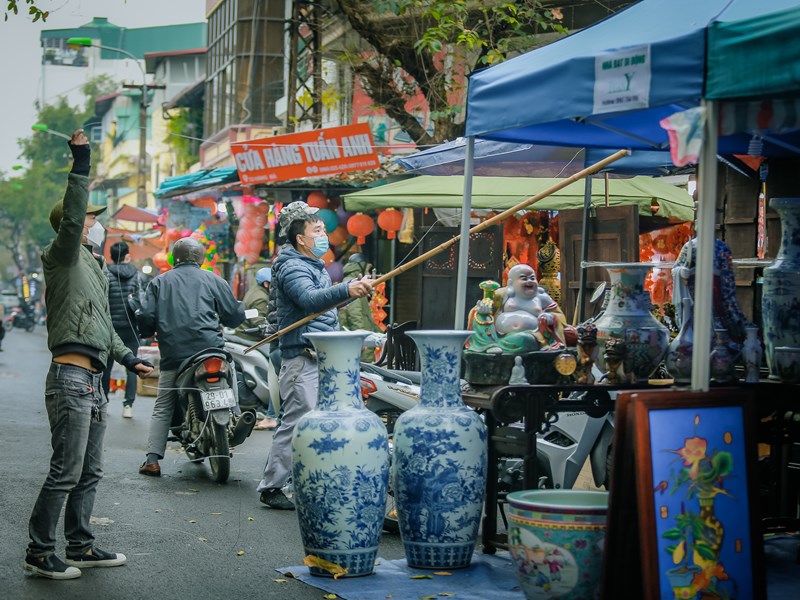 Chợ hoa xuân Hàng Lược vắng khách trong ngày đầu mở bán - Anh 6