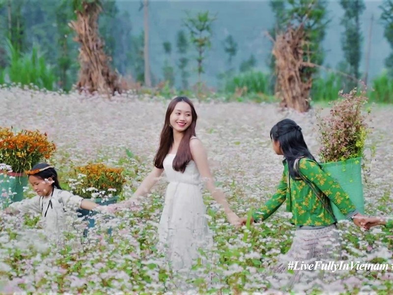 Việt Nam: Đi để yêu- Xuân đoàn viên - Anh 1
