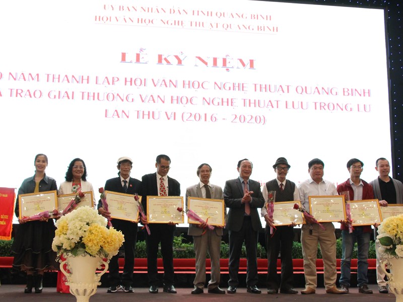 Hội Văn học nghệ thuật Quảng Bình 60 năm xây dựng và phát triển - Anh 2