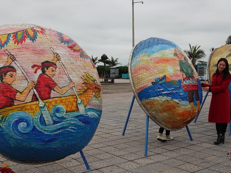 Người dân Quảng Bình háo hức du xuân - Anh 4