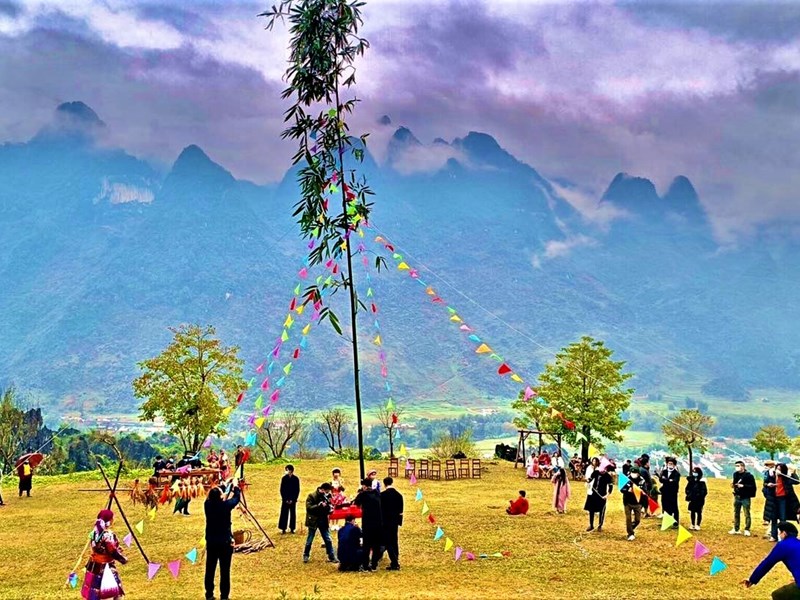 Du lịch chờ đợi một năm phục hồi bền vững - Anh 5