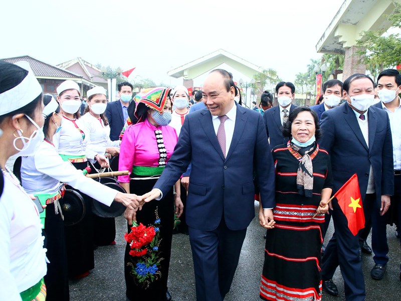 Chủ tịch nước: Nền văn hiến kỳ vĩ của dân tộc Việt Nam được tạo nên bởi 54 dân tộc anh em đoàn kết, gắn bó với nhau - Anh 3