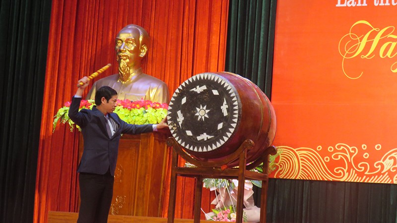 Quảng Bình: Ngày thơ với chủ đề “Hãy sống và hy vọng” - Anh 2