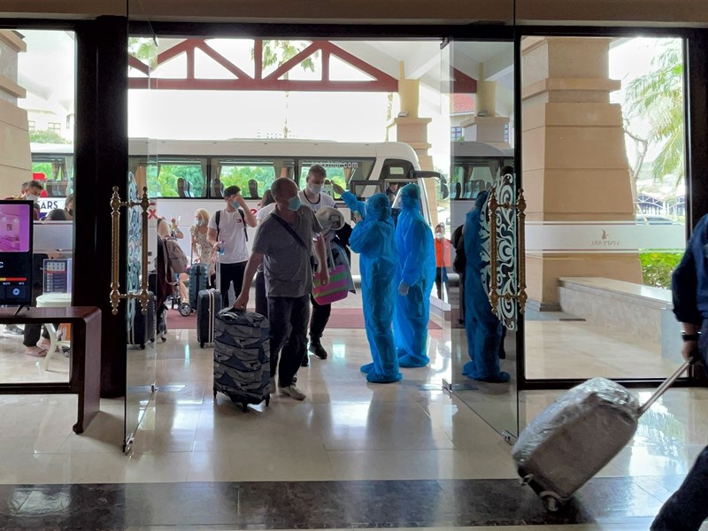 Sốt ruột chờ thông tin mới về miễn visa và cách ly với khách du lịch quốc tế - Anh 2