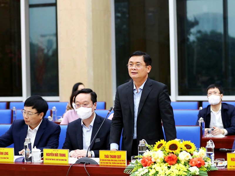 Bộ trưởng Nguyễn Văn Hùng: Nghệ An cần chú ý nhiều hơn đến giá trị văn hóa quê hương, con người xứ Nghệ - Anh 3