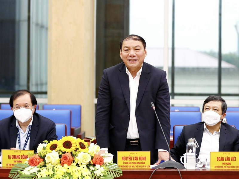 Bộ trưởng Nguyễn Văn Hùng: Nghệ An cần chú ý nhiều hơn đến giá trị văn hóa quê hương, con người xứ Nghệ - Anh 2