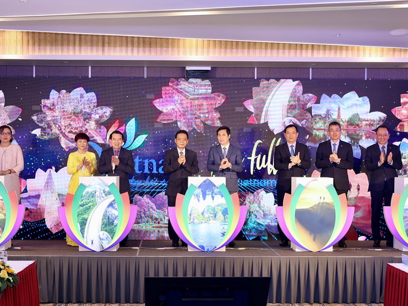 Phát động mở lại hoạt động du lịch: Tận dụng thật nhanh để khẳng định vị thế - Anh 3