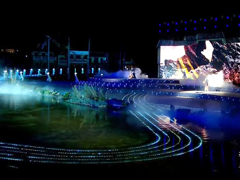 Thủ tướng: Lễ khai mạc Năm Du lịch quốc gia là sự kiện quan trọng, đánh dấu cho hoạt động mở cửa du lịch trở lại - Anh 7