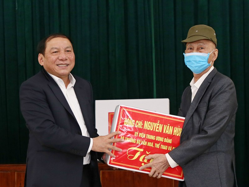 Thăm các thiết chế văn hóa, công trình tổ chức SEA Games 31 tại Phú Thọ, Bộ trưởng Nguyễn Văn Hùng: Từ những điểm sáng để nhân rộng - Anh 6