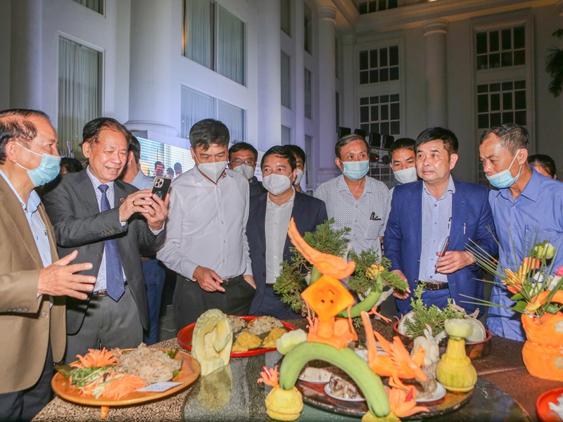 Khảo sát xây dựng di sản văn hóa ẩm thực tiêu biểu: Hàng chục món ăn được đưa vào danh sách - Anh 6