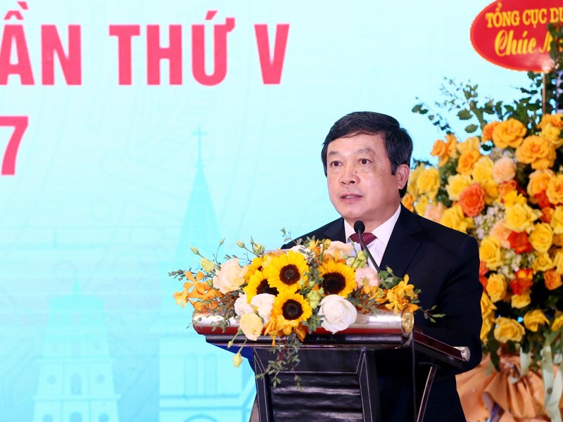 Ông Vũ Thế Bình là tân Chủ tịch Hiệp hội Du lịch Việt Nam - Anh 1