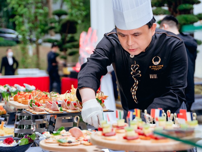 Độc đáo món cá lăng kho trà cổ thụ - Anh 1