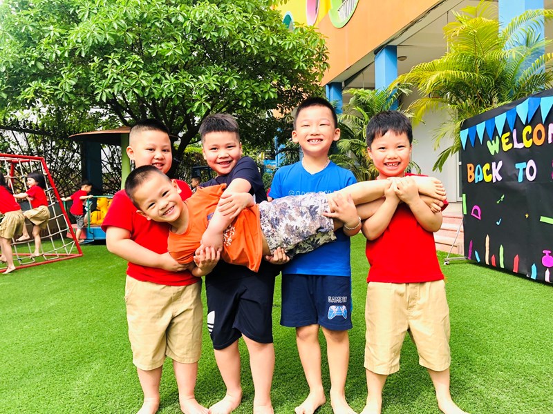 Mỗi ngày đến trường là một ngày vui - Anh 7