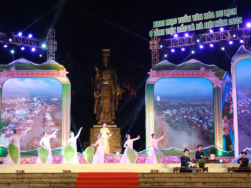 Âm hưởng núi rừng Việt Bắc giữa Thủ đô - Anh 8