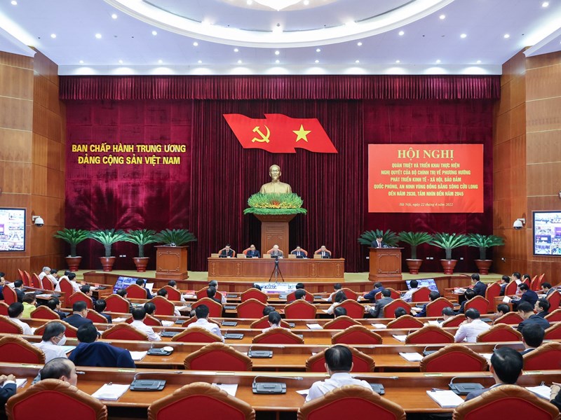 Tạo ra bước chuyển biến mới có tính đột phá vùng đất “chín Rồng” - Anh 3