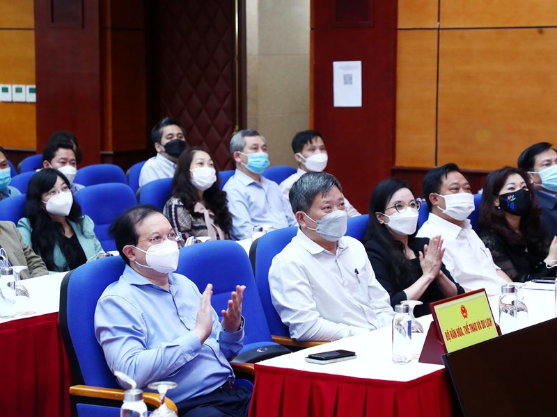 Tạo ra bước chuyển biến mới có tính đột phá vùng đất “chín Rồng” - Anh 5