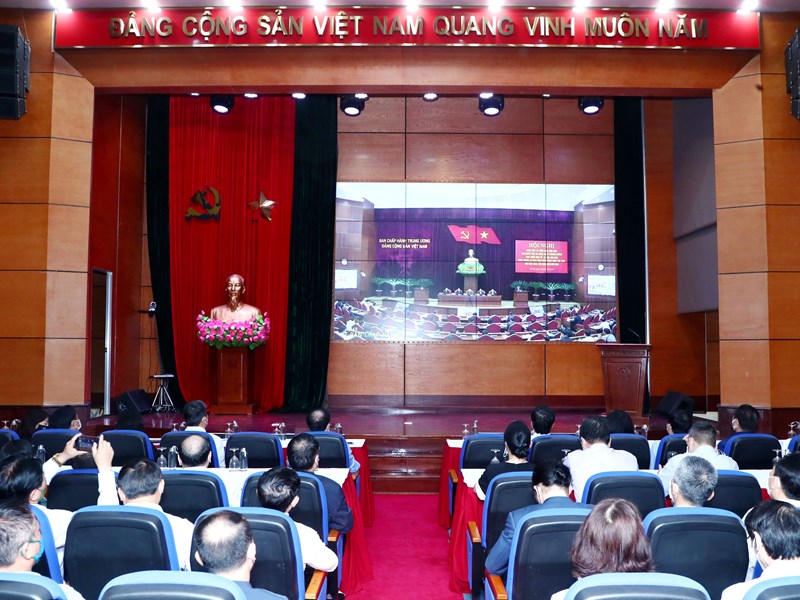 Tạo ra bước chuyển biến mới có tính đột phá vùng đất “chín Rồng” - Anh 6