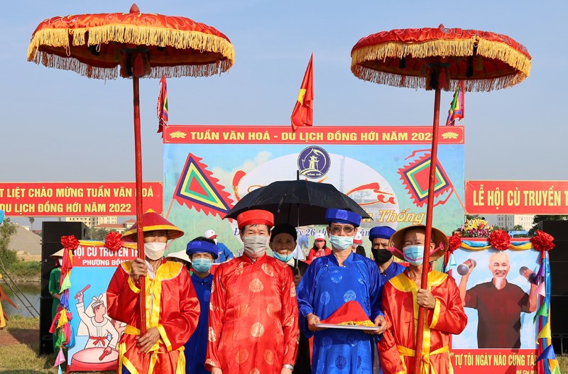 Vui hội cù Đồng Phú - Anh 1