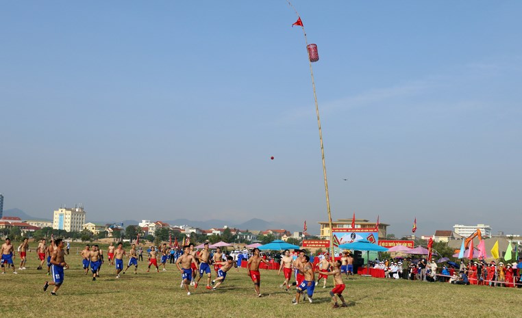 Vui hội cù Đồng Phú - Anh 2
