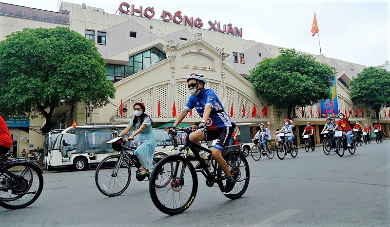 Hành trình độc đáo “Dấu chân làng cổ Bát Tràng” - Anh 2