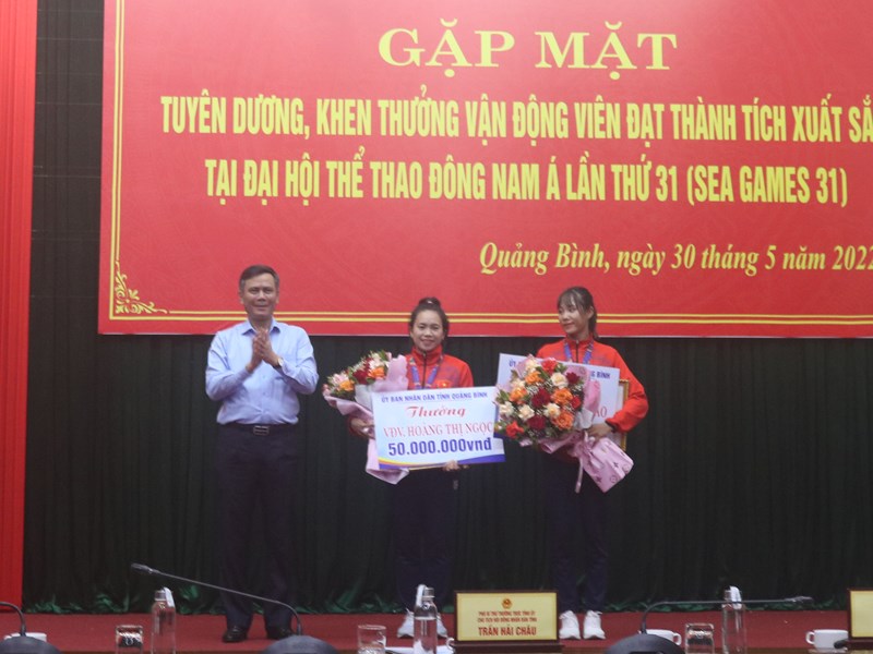 Quảng Bình vinh danh các VĐV đạt thành tích xuất sắc tại SEA Games 31 - Anh 3