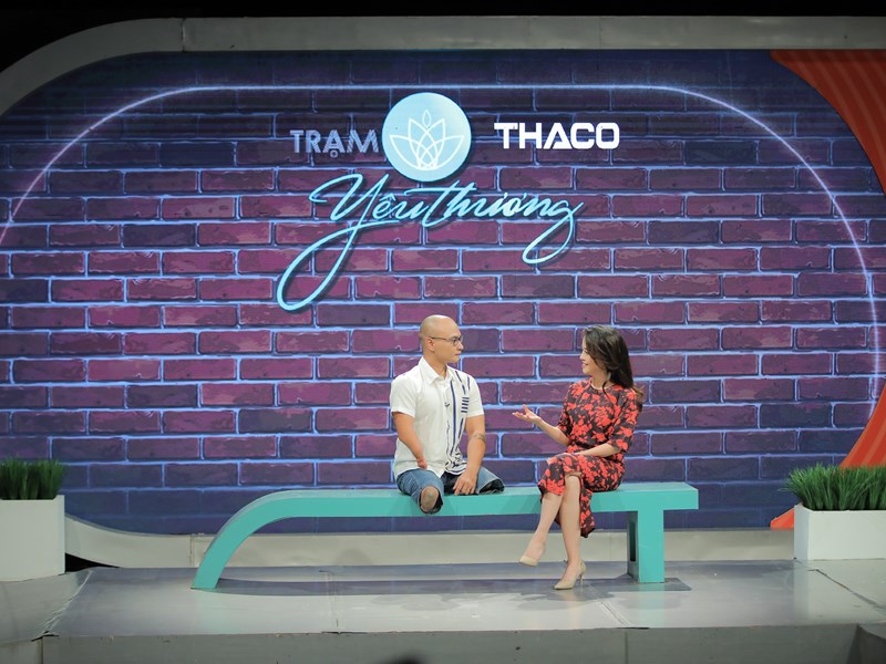 8X không chân, chỉ với 1 tay vẫn trở thành VĐV bơi lội - Anh 1