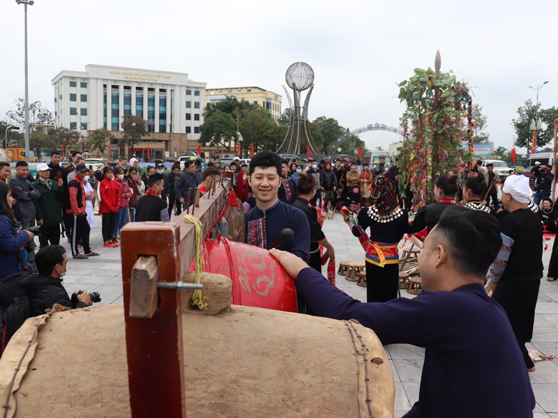 Bộ VHTTDL chủ động phối hợp tổ chức các chương trình nhằm phát huy  giá trị văn hoá cộng đồng các  dân tộc Việt Nam - Anh 22