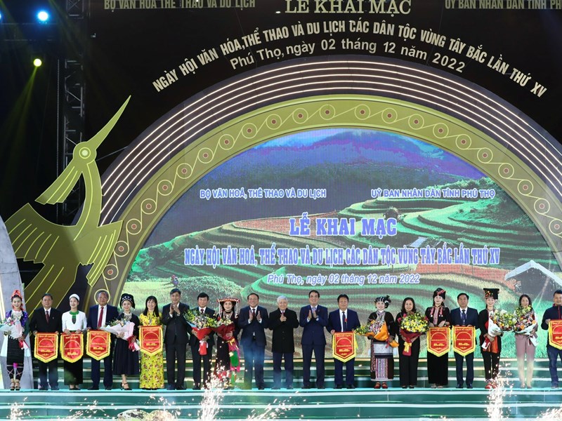 Bộ VHTTDL chủ động phối hợp tổ chức các chương trình nhằm phát huy  giá trị văn hoá cộng đồng các  dân tộc Việt Nam - Anh 1
