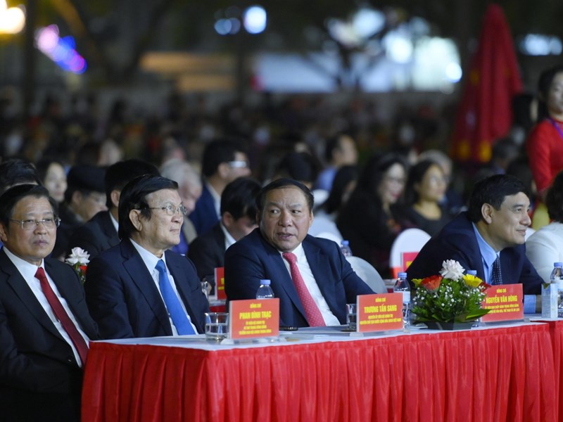 Vinh danh “Bà chúa thơ Nôm” là vinh danh trí tuệ, nhân văn, bác ái của người Việt Nam - Anh 2
