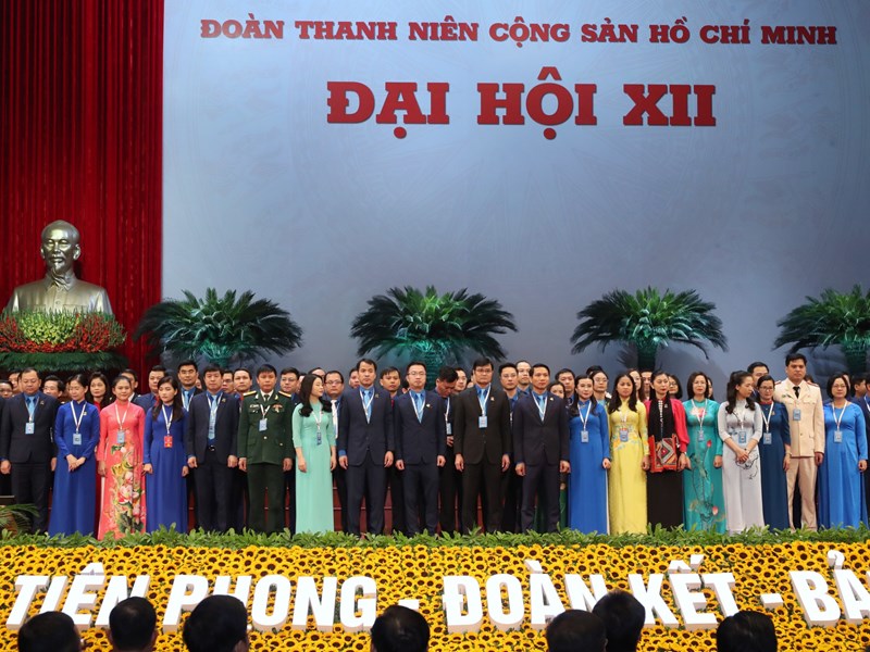 Việt Nam được bè bạn quốc tế trân trọng không chỉ vì anh dũng, phát triển mà còn vì có một nền văn hiến rực rỡ, nền văn hoá rất đậm đà bản sắc dân tộc - Anh 2